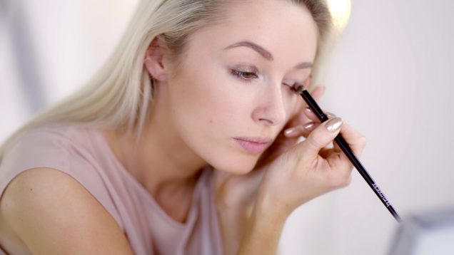 Beauty EDIT | Long-Lasting Make Up with Josie Fashion Mumblr