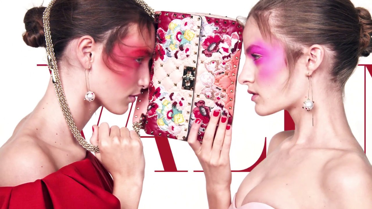 VALENTINO WOMEN’S SPRING/SUMMER 2018 ADV CAMPAIGN